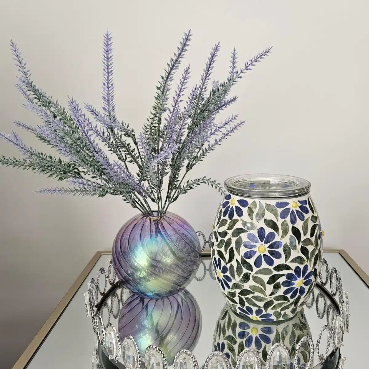 Periwinkle Petals Scentsy Warmer - Image 3