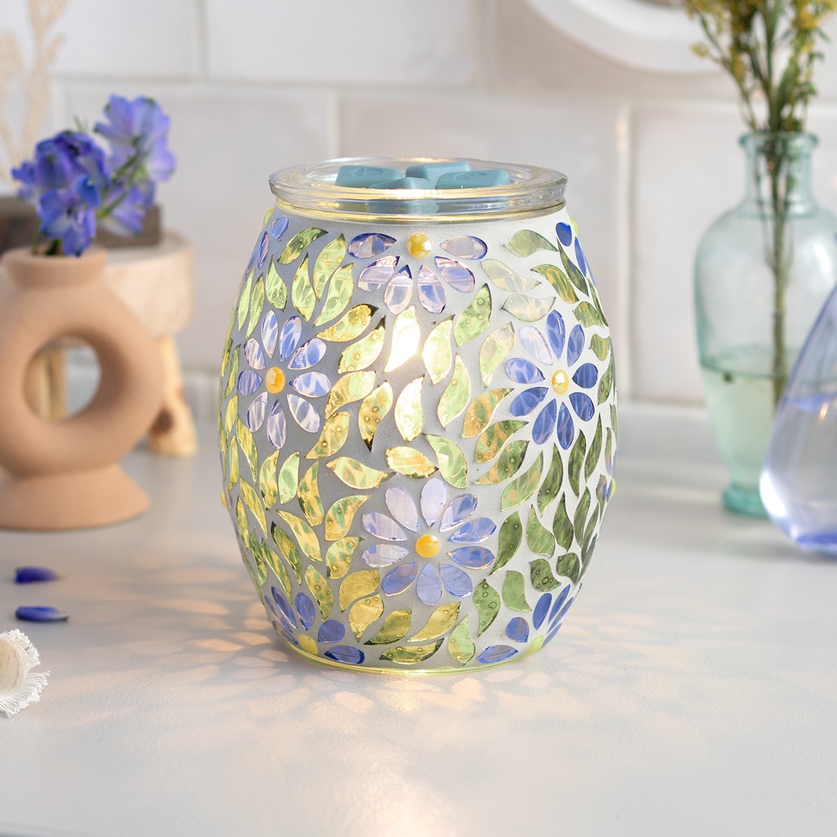 Periwinkle Petals Scentsy Warmer - Image 2